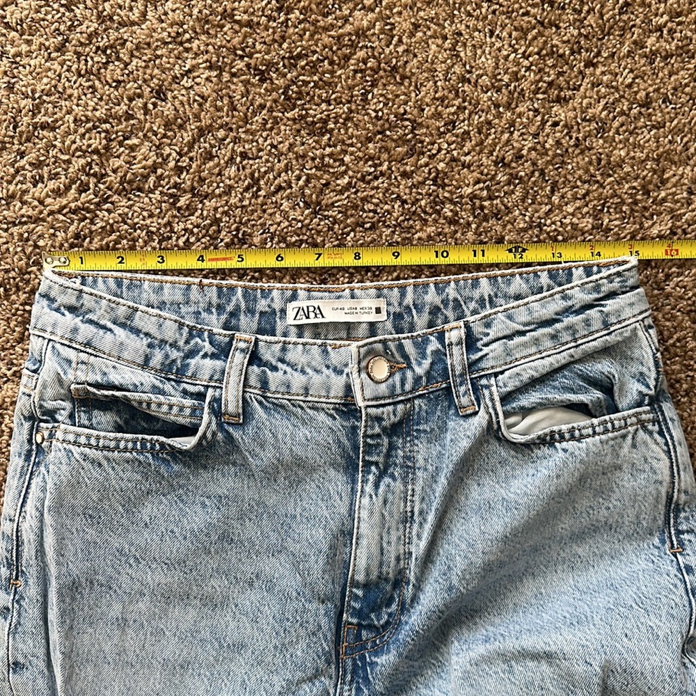 ZARA Ligh Wash High Waisted Distressed Mom Jeans Size 8 - Picture 16 of 16